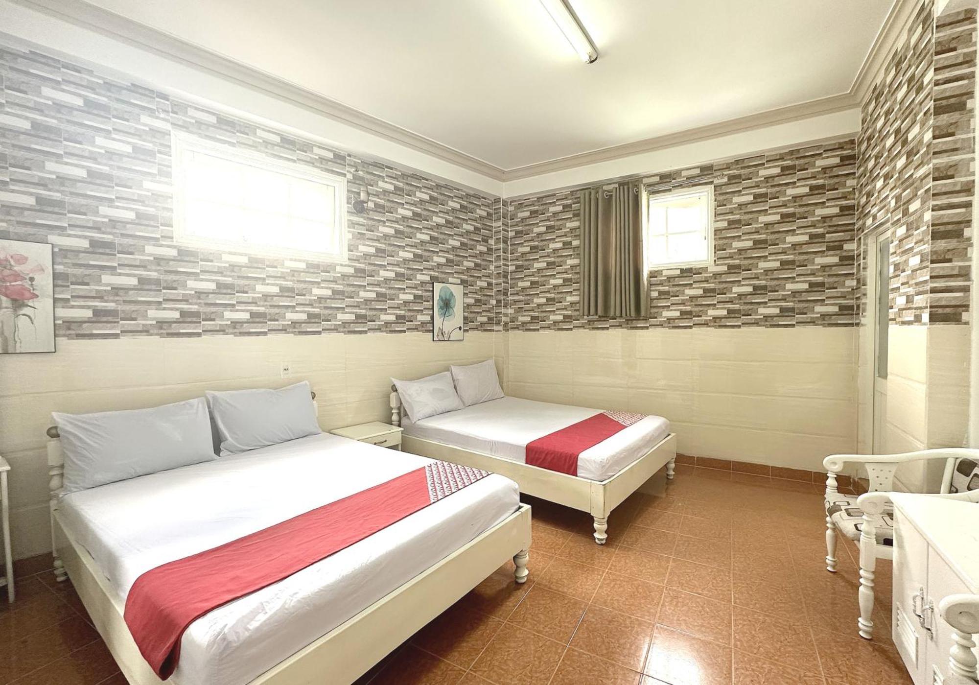 Oyo 1196 Le Vu Hotel Da Lat Buitenkant foto