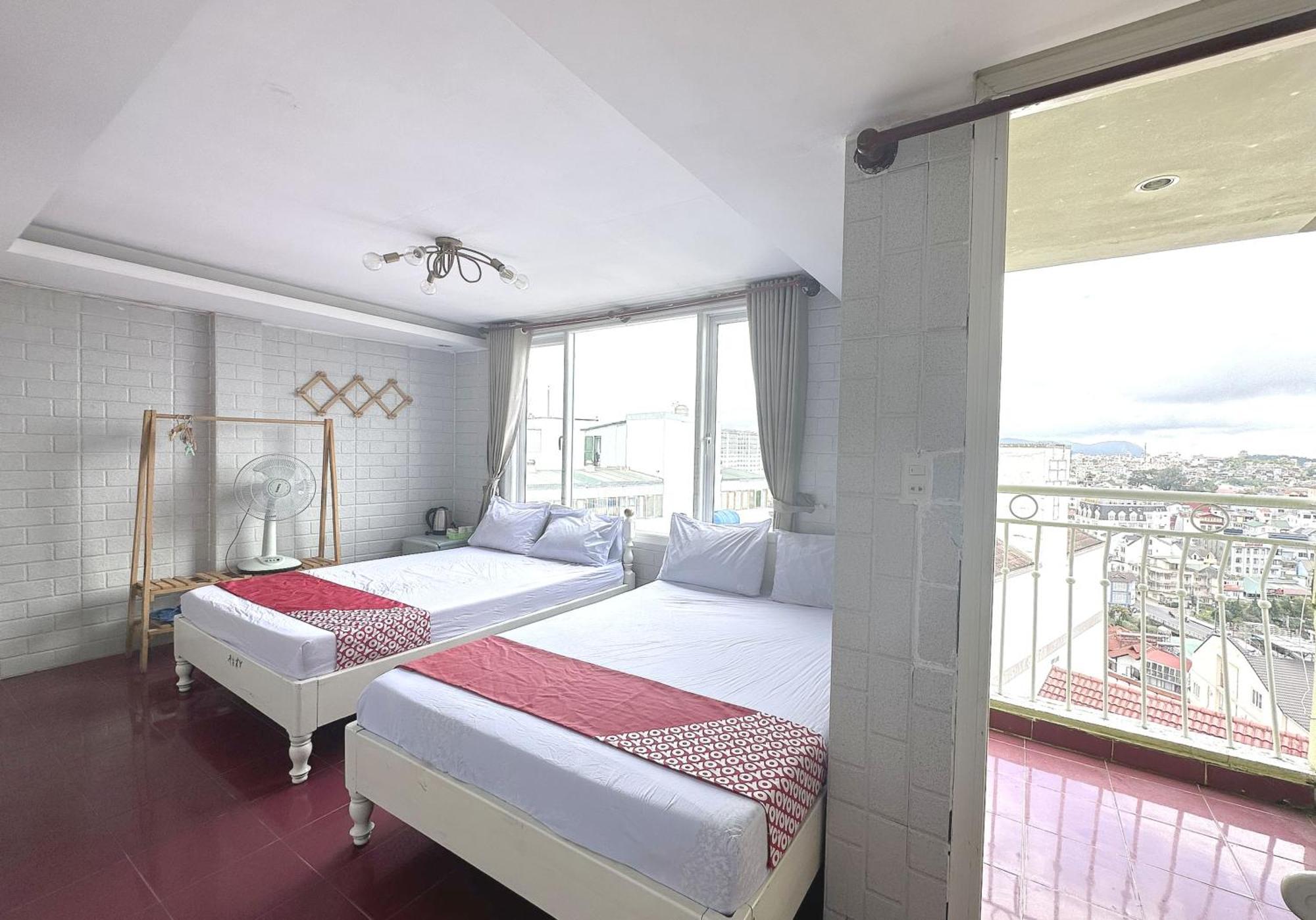 Oyo 1196 Le Vu Hotel Da Lat Buitenkant foto