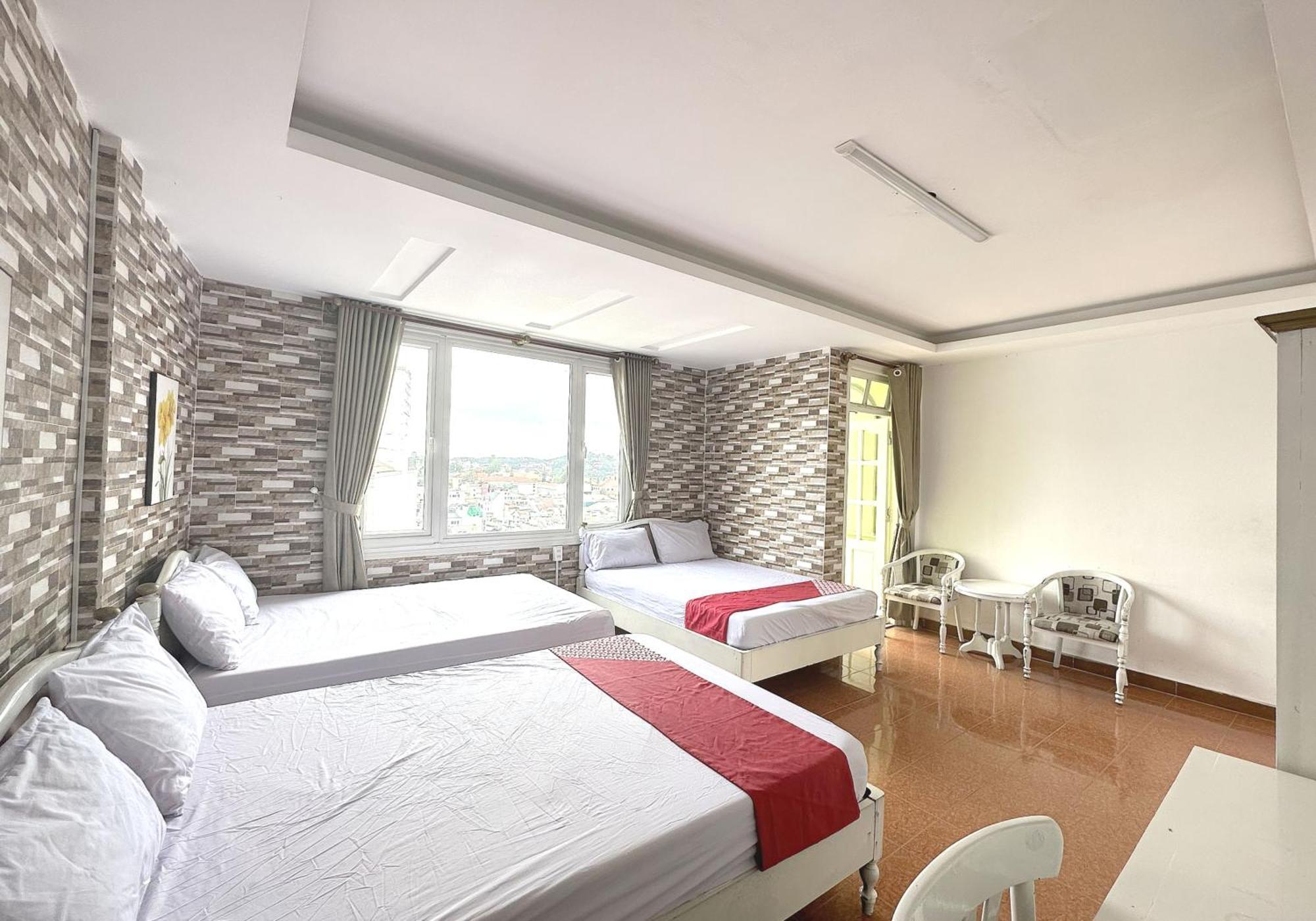 Oyo 1196 Le Vu Hotel Da Lat Buitenkant foto