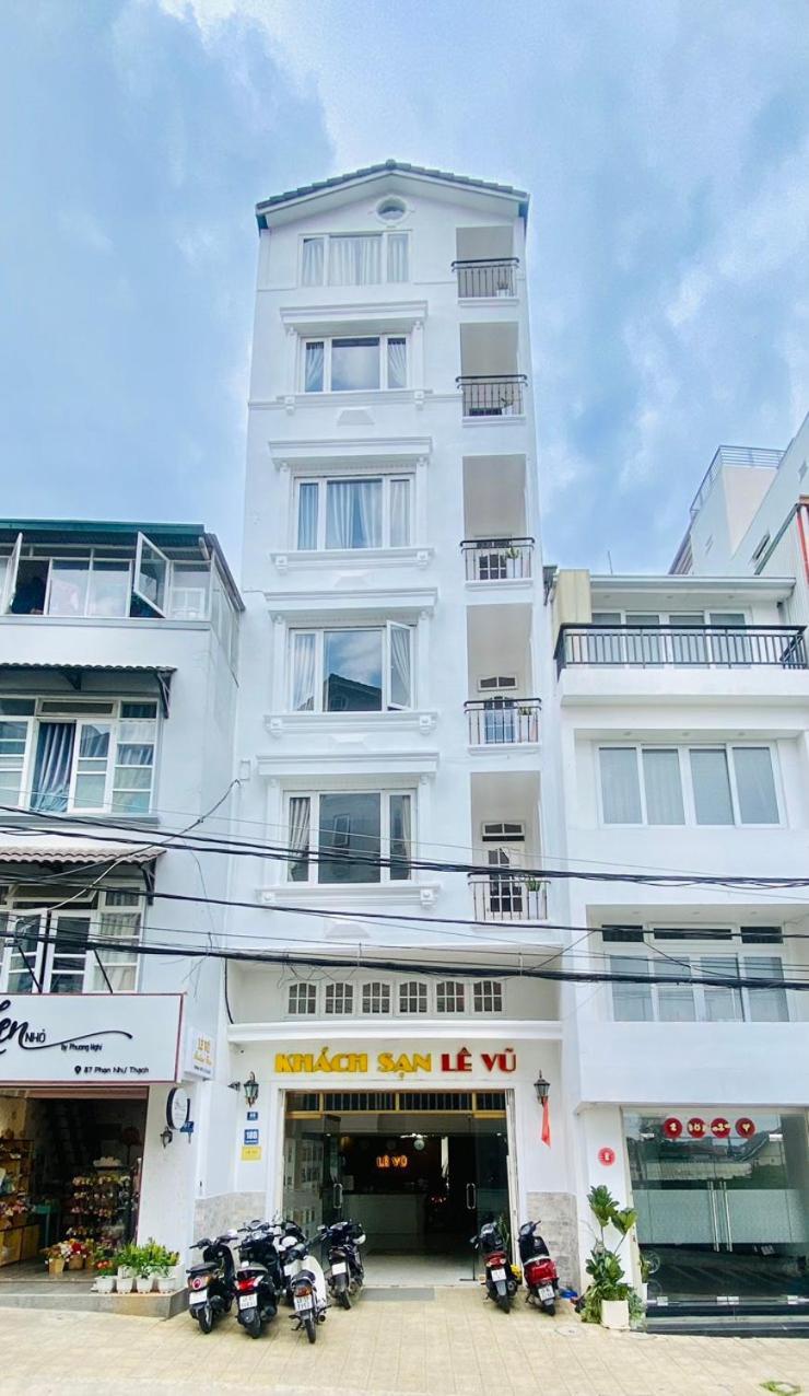 Oyo 1196 Le Vu Hotel Da Lat Buitenkant foto